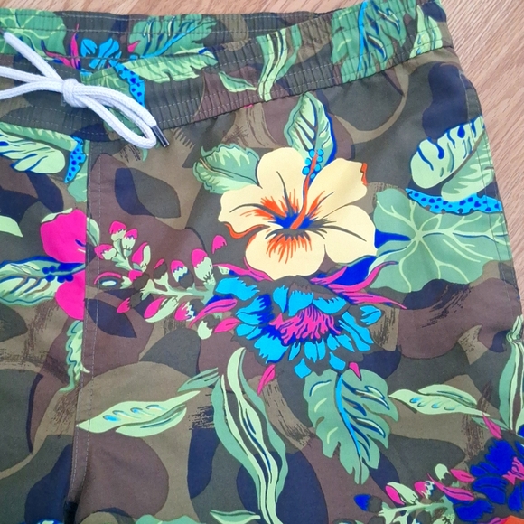 Polo Ralph Lauren Mens Multicolor Hawaiian Floral Shorts Size Medium - Picture 4 of 7
